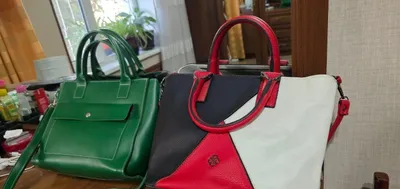 Продается женская сумка 1