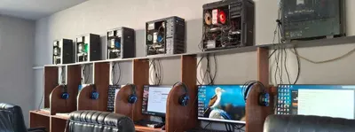 Kompyuter sotiladi 9 dona stullari 10 dona switch 16 port 1 Гбит/с 1