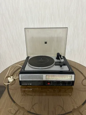 Serenada RE-308 vinil plastinka pleyeri 1