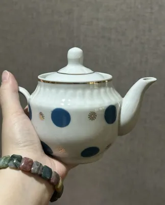 Советские фарфоровые чайники СССР (в горошек и большой доливной 1