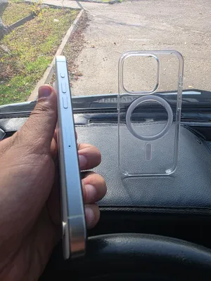 iPhone 15 Pro 128 ГБ белого цвета 1