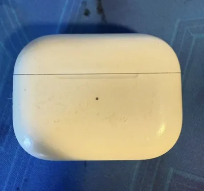 Зарядный футляр Apple AirPods Pro A2190 (1-го поколения) — оригинальный Apple 1
