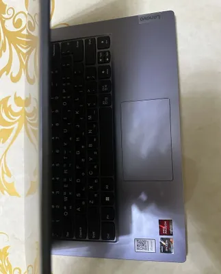 Noutbuk Lenovo yengi 1