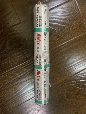 Akfix P635 poliuretan germetik-kleyi, «kolbasa», kulrang, 600 ml 1