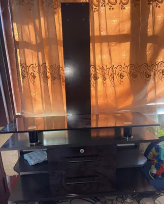 Televizor uchun tumba 1