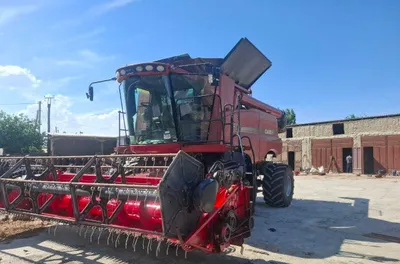 Комбайн Case IH Axial-Flow 5130 1