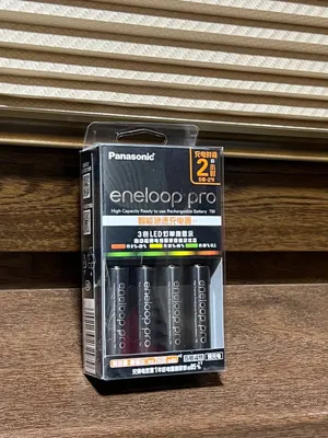 Оригинальные Eneloop Pro + зарядное устройство 1