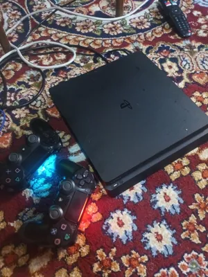 Продаётся PlayStation 4 1