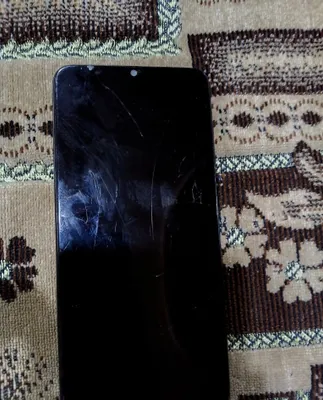 Samsung Galaxy A70 — 500 000 сум продаётся 1