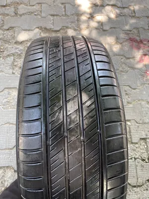Kumho Eksta 235/50R19 1