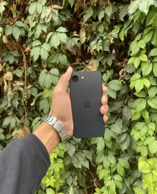 Iphone 16 E 128 gb 1
