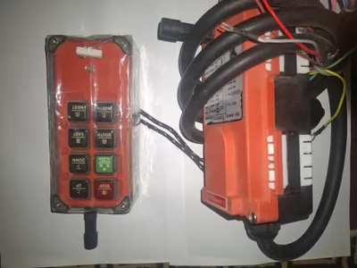 380 voltli kran boshqaruv pulti
