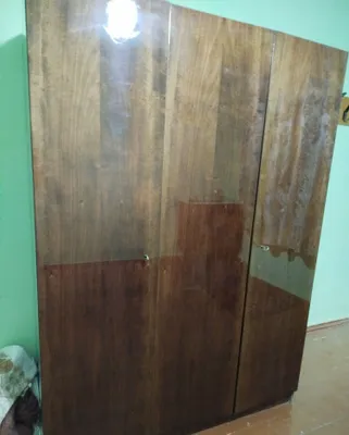 Продам шифоньер советский