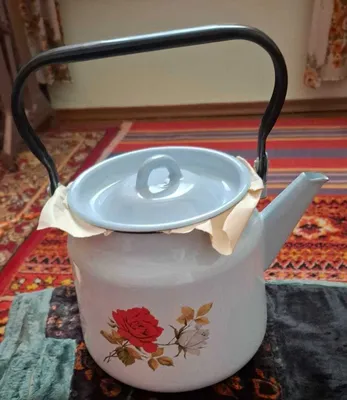 Чайник эмалированный советский 1