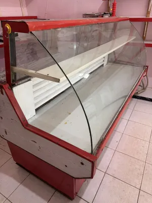 Витринный холодильник 1