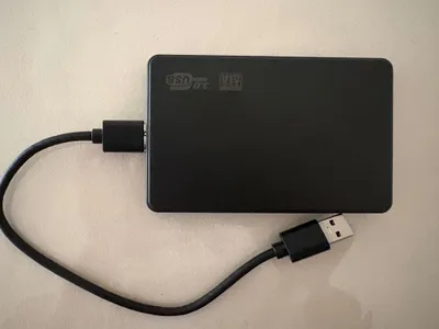 Qattiq disk sotiladi 1