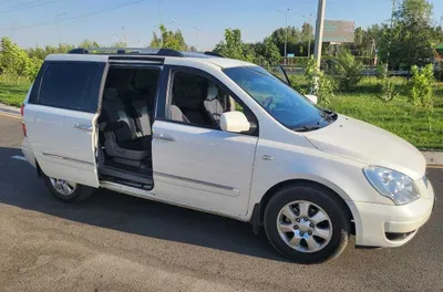 Kia Carnival avtomobili 1