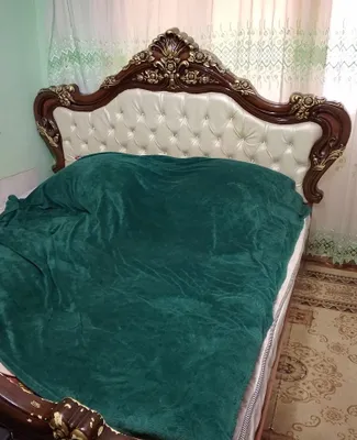 Продаётся спальный комплект 1