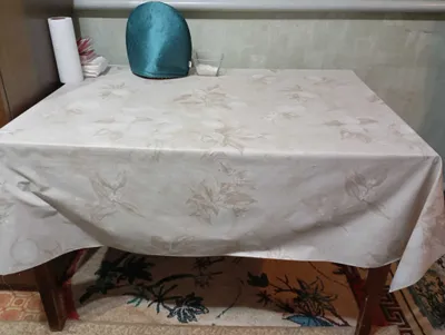Продается стол раздвижной 1
