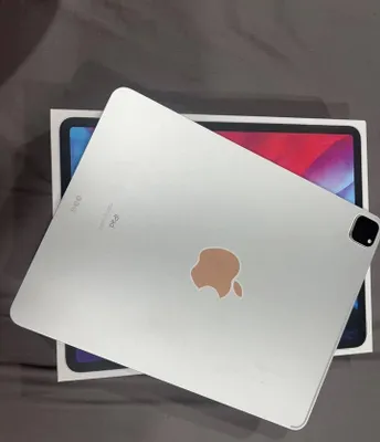 Apple iPad Pro 12.9" 128GB Silver 1