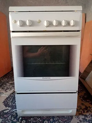 Продаётся газовая плита Ariston 1