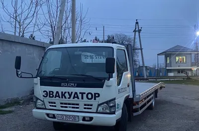 Isuzu evakuator 2011 1