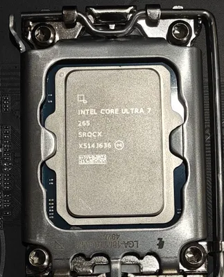 Ultra 7 265 + Gigabyte Z890 Eagle Wifi 7 1