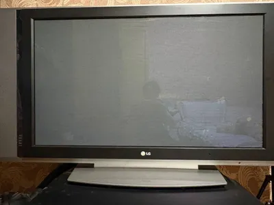 Продается LG 42” телевизор + тумба | Очень Хорошее состояние 1