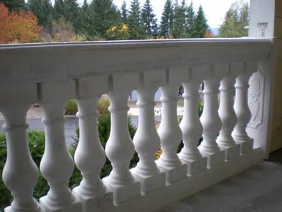 Zina va balkon uchun beton balyustrada, Kolomna 1