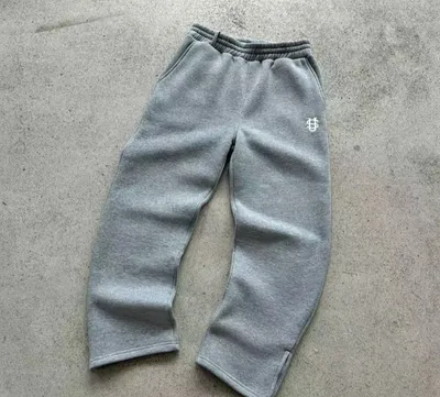 Sweatpants, продаются размер в наличии L новый хорошего качества хлопо