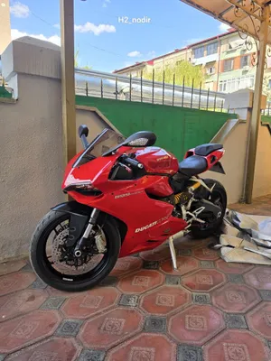 Dugatti panigali v2 1