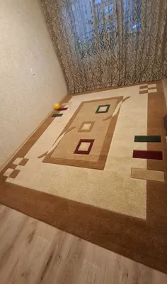 Продам палас 4м×3м и две дорожки 3м×1,10 м 1