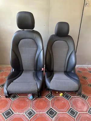 mercedes 205 oldi orqa komplekt