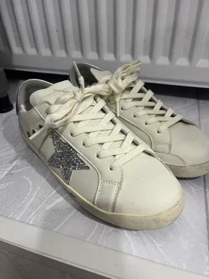 Кроссовки GGDB STAR, размер 39, 200 000 сум 1
