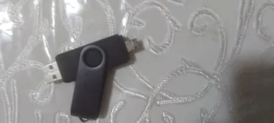 Продаётся флешка, почти новая 1