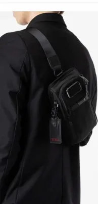 TUMI ALPHA3 Compact Slim ko‘krak sumkasi 1