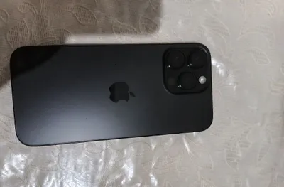 iPhone 16 Pro Max 1