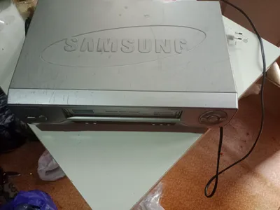 Видеомагнитофон Samsung 1