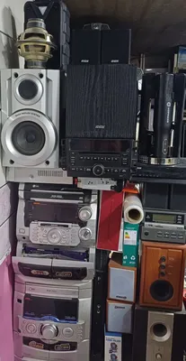 Televizor sotiladi