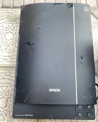 Zavodiy uzluksiz siyoh berish tizimiga ega Epson L110 printeri (ishlatilgan) Ikkalasi uchun narx 1