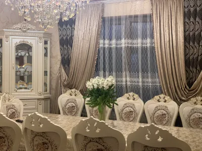 Стол, 12 стульев для гостиной 1