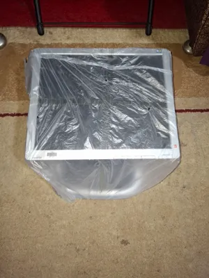 sotiladi Samsung monitor
