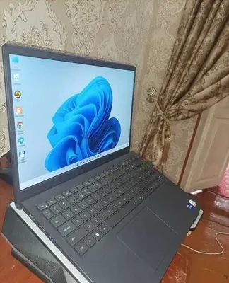 Ноутбук DELL 3530, Core i7, 16 ГБ DDR4 1
