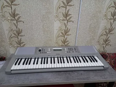 Sintezator sotiladi 1