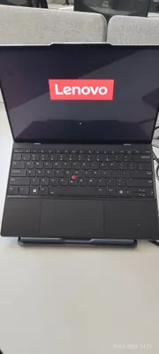 Lenovo ThinkPad Z13 Gen 1 1