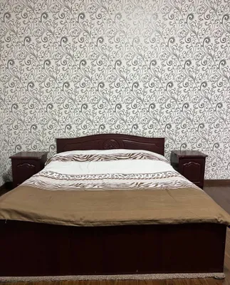 Продаются мебель для спальни, стол и стулья 1