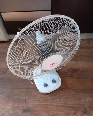 3 tezlik va taymerga ega ventilyator sotiladi.