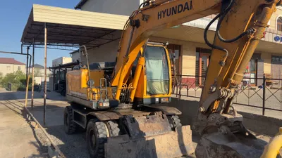 Ekskavator Hyundai 140 W. Экскаватор Хундай 140 1