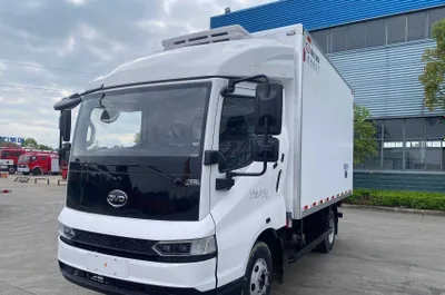BYD T5 EV elektr yuk furgoni (100 kWh 132 kWh 151 kWh) 1