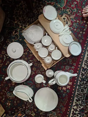 Фарфоровое изделие марки Dubai Porcelain 1